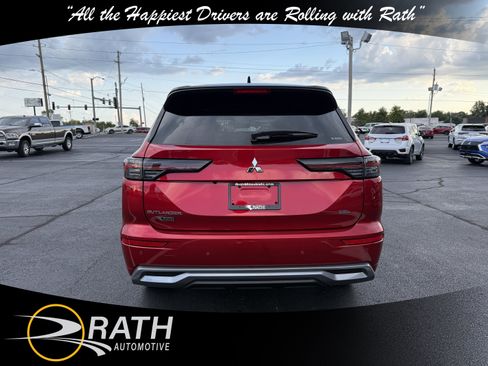 New 2025 Mitsubishi Outlander SEL image 7