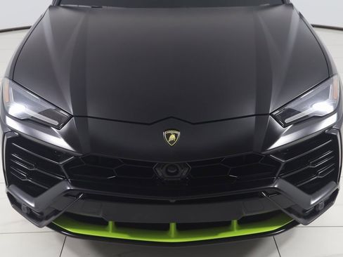 Used 2022 Lamborghini Urus image 89