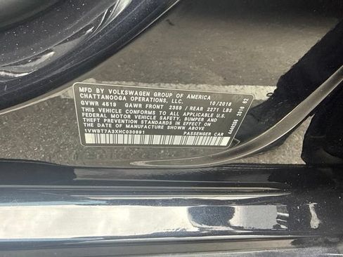 Used 2017 Volkswagen Passat 1.8T SE FWD image 14