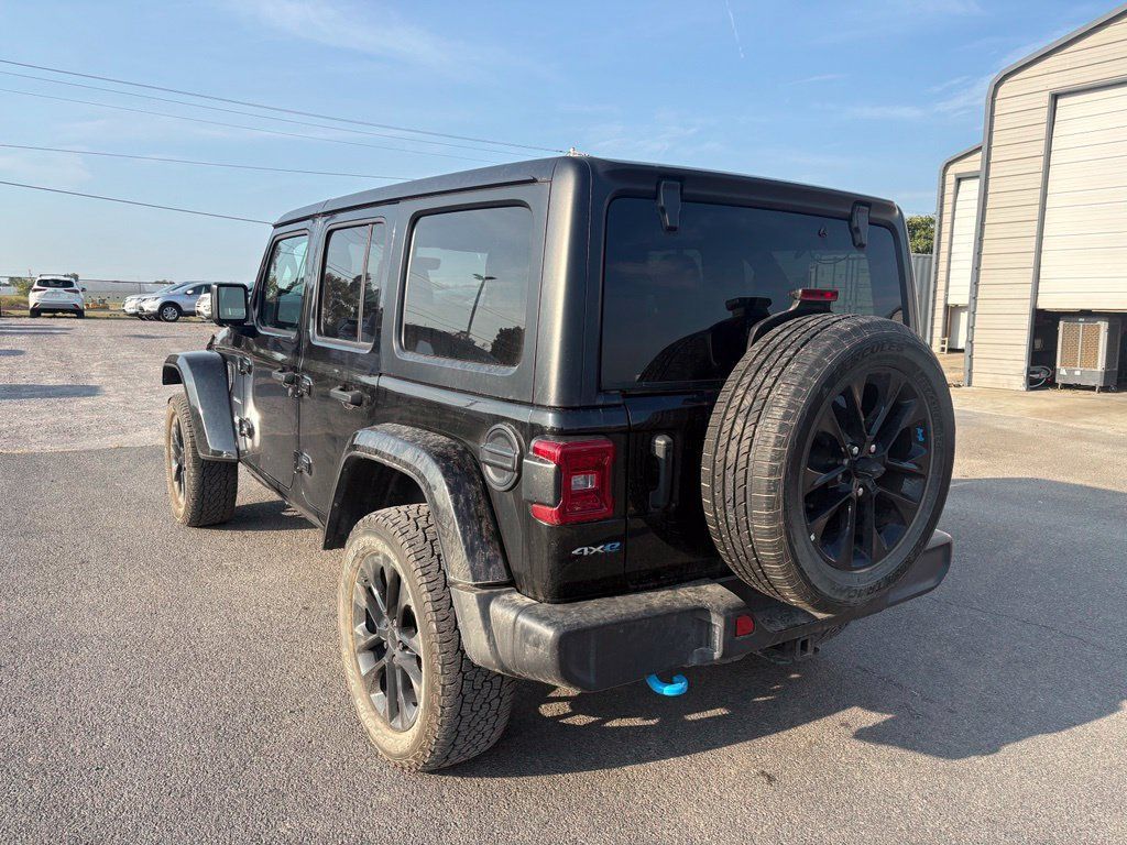 Used 2023 Jeep Wrangler Unlimited Sahara AWD/4WD image 6