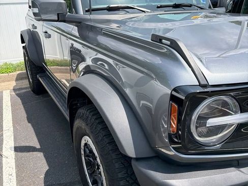 Used 2023 Ford Bronco Outer Banks w/ Sasquatch Package AWD/4WD image 3