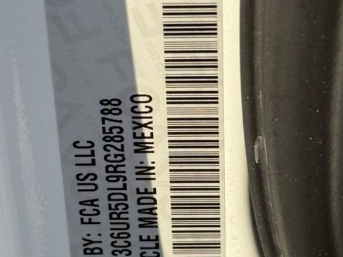 Used 2024 RAM 2500 Big Horn image 34