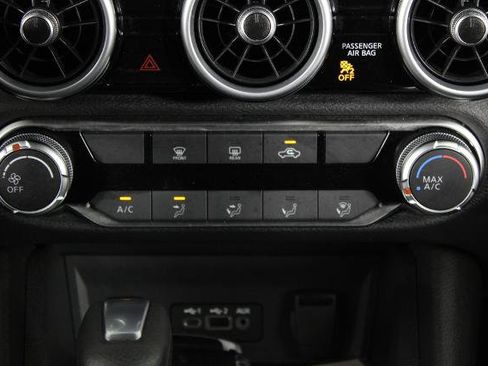 Certified 2024 Nissan Sentra SV FWD image 22