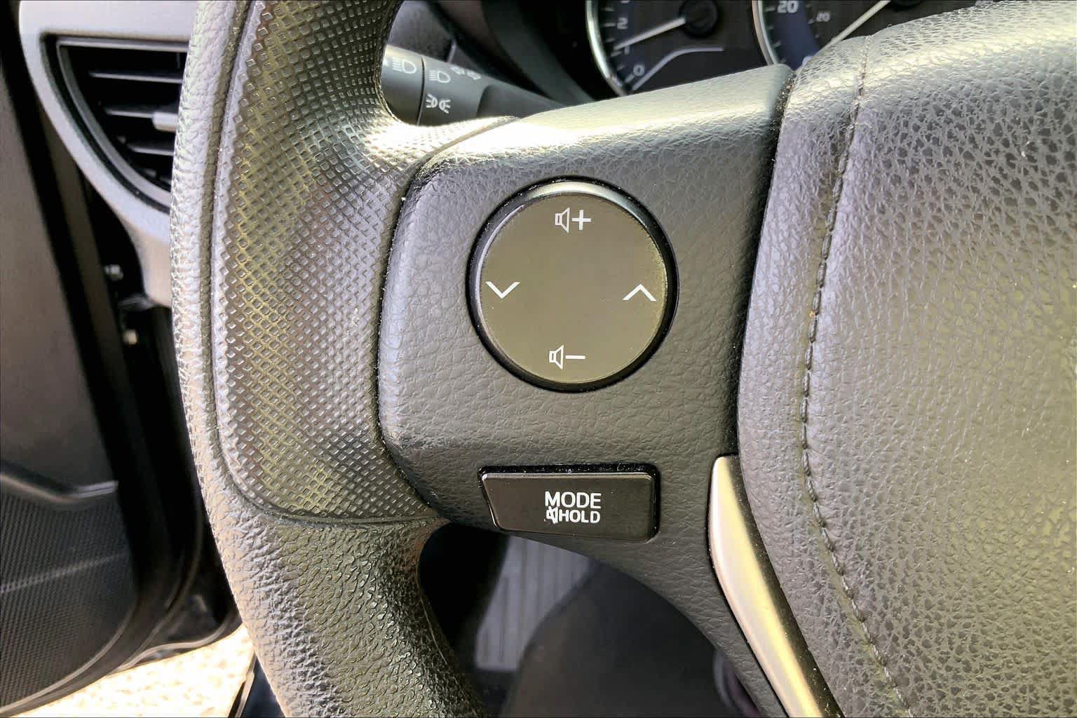 Used 2014 Toyota Corolla L FWD image 21