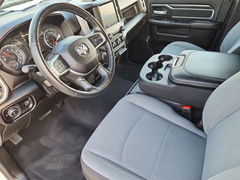 Used 2024 RAM 2500 Big Horn AWD/4WD image 9