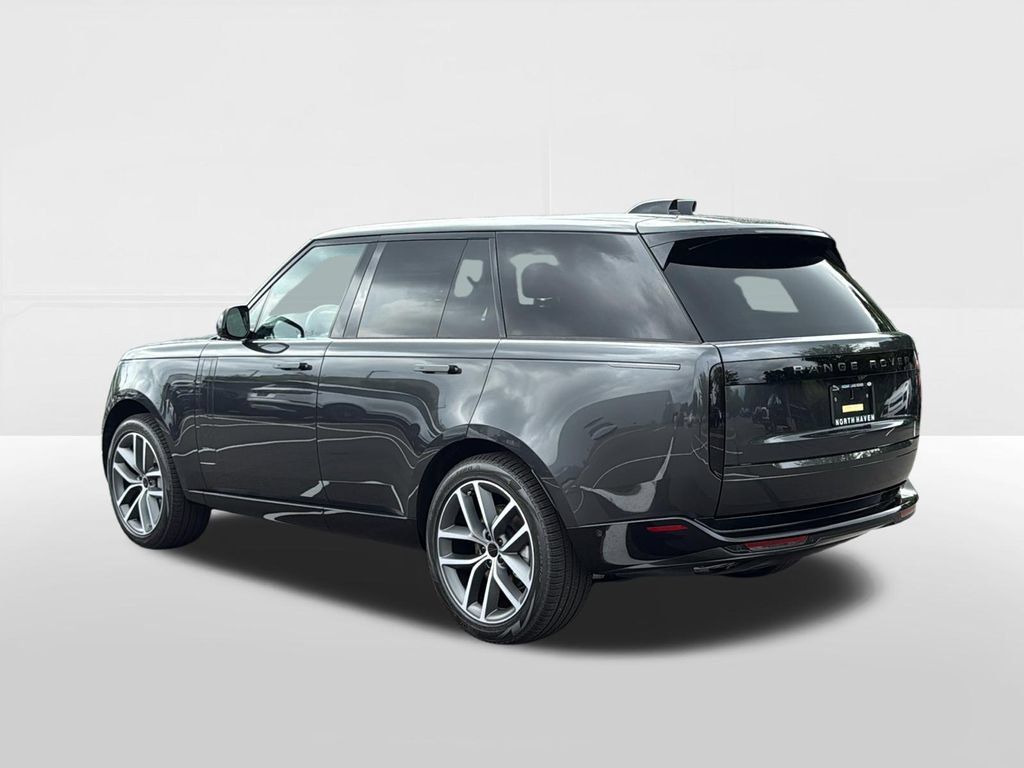 Used 2026 Land Rover Range Rover SE AWD/4WD image 6
