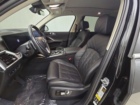 Used 2024 BMW X7 xDrive40i AWD/4WD image 13