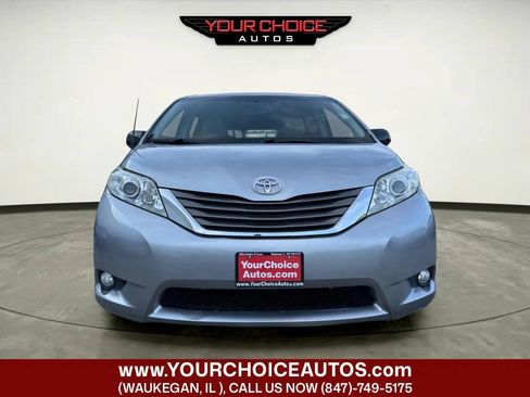 Used 2013 Toyota Sienna XLE FWD image 9