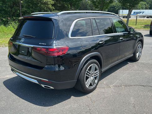 Used 2025 Mercedes-Benz GLS 450 4MATIC image 5