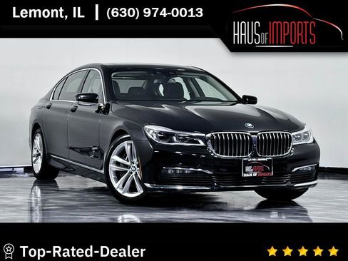 Used 2018 BMW 750i xDrive AWD/4WD image 1