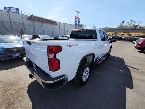 Used 2025 Chevrolet Silverado 2500 LT w/ Convenience Package AWD/4WD image 8