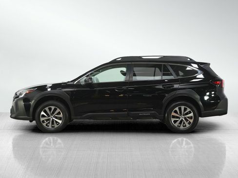 Used 2023 Subaru Outback Premium AWD/4WD image 2