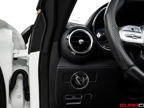Used 2021 Mercedes-Benz AMG GT Roadster image 28