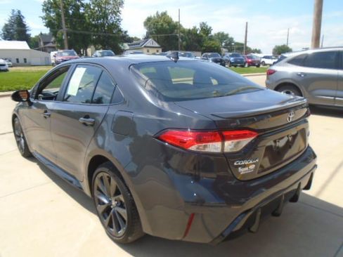 Used 2023 Toyota Corolla SE FWD image 4