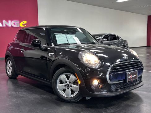 Used 2016 MINI Cooper 2-Door Hardtop image 13