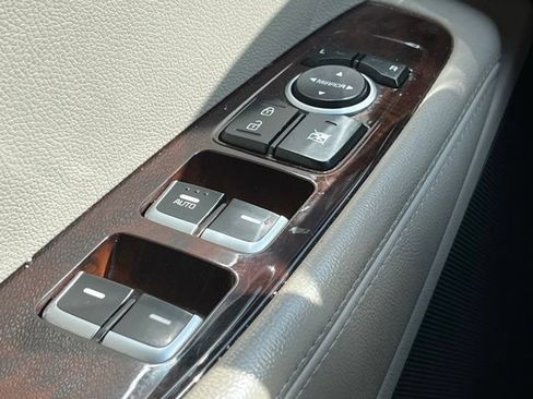 Used 2017 Kia Sorento AWD w/ LX Convenience Package image 32