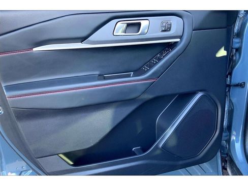 Used 2025 Ford Explorer ST-Line w/ Premium Package AWD/4WD image 25