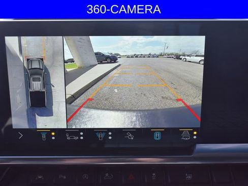 Used 2022 GMC Sierra 1500 Elevation w/ Elevation Premium Package image 4