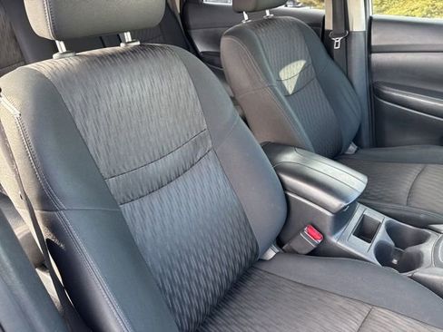 Used 2018 Nissan Rogue S image 21