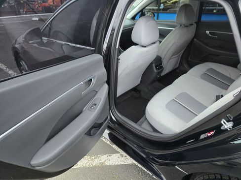 Used 2020 Hyundai Sonata SEL w/ Convenience Package image 13