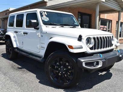 Used 2024 Jeep Wrangler Unlimited Sahara w/ Technology Group