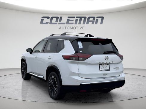 New 2026 Nissan Rogue Platinum w/ Platinum Premium Package AWD/4WD image 3