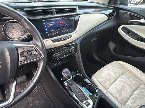 Certified 2022 Buick Encore GX Essence w/ Advanced Technology Package image 20