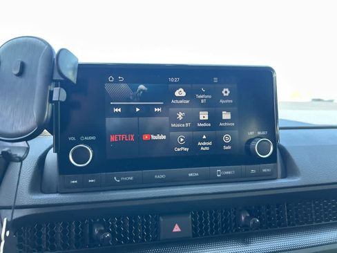 Used 2025 Honda CR-V Sport image 17