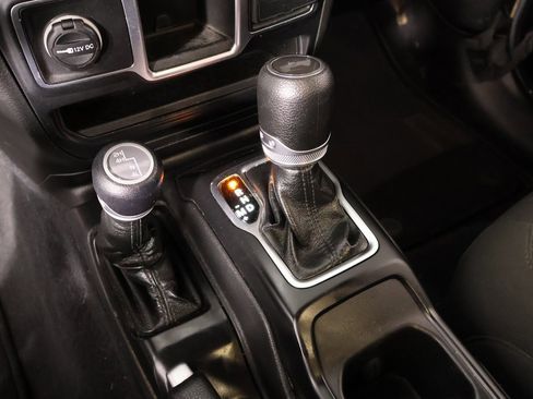 Used 2023 Jeep Wrangler Sport image 7