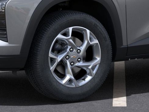 New 2025 Chevrolet Trax LS w/ LS Convenience Package image 9