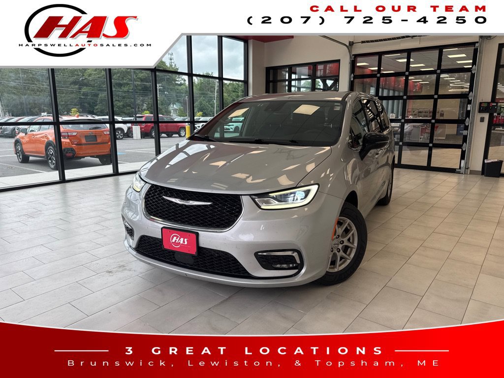 Used 2024 Chrysler Pacifica Touring-L FWD image 1