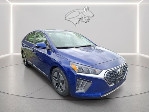 Certified 2022 Hyundai Ioniq SEL image 5