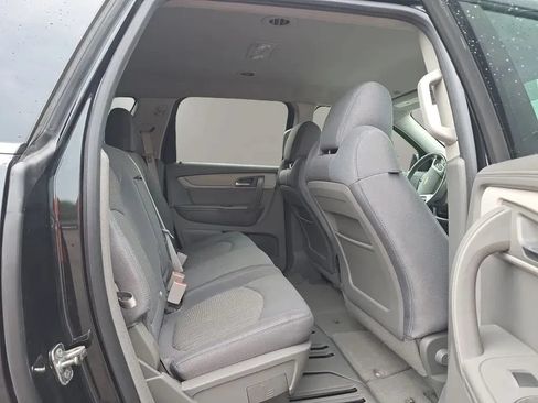 Used 2015 Chevrolet Traverse LT w/ Style and Technology Package FWD image 40