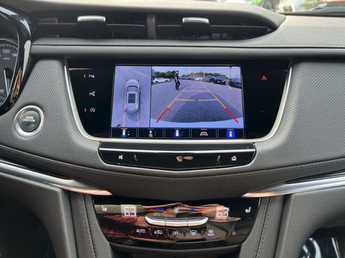 Used 2023 Cadillac XT5 Premium Luxury w/ Technology Package AWD/4WD image 19