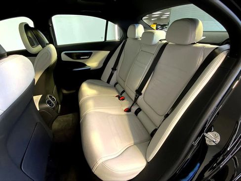 Used 2023 Mercedes-Benz C 300 4MATIC Sedan image 21
