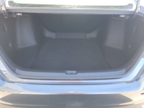 Used 2025 Honda Accord SE image 5