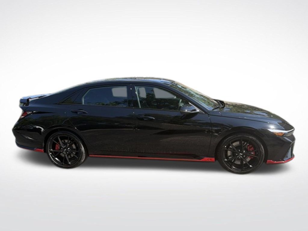 New 2026 Hyundai Elantra N FWD image 4