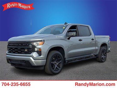 Used 2025 Chevrolet Silverado 1500 Custom image 1