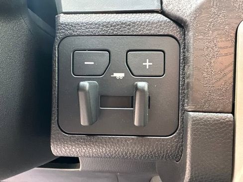 New 2026 Toyota Tacoma Limited AWD/4WD image 35