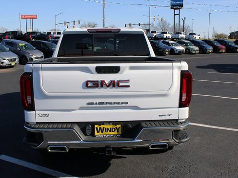 Used 2021 GMC Sierra 1500 SLT w/ SLT Premium Package AWD/4WD image 7