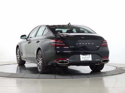 Used 2026 Genesis G70 2.5T image 6