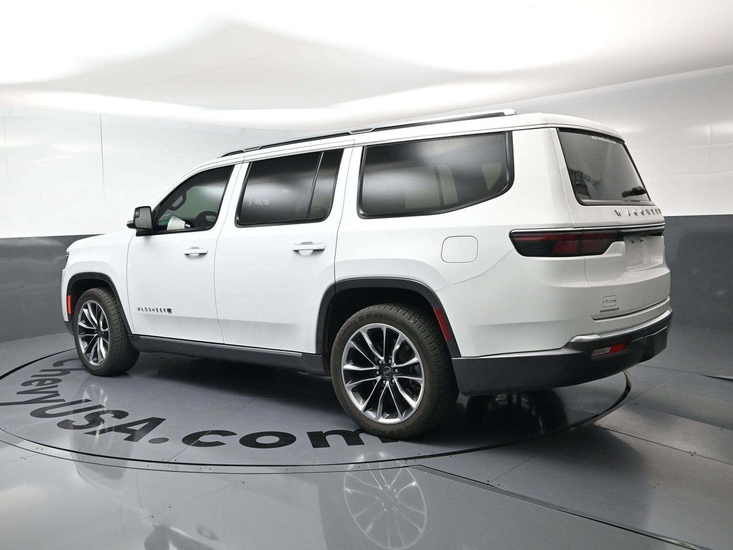 Used 2022 Jeep Wagoneer Series III w/ Premium Group I AWD/4WD image 19