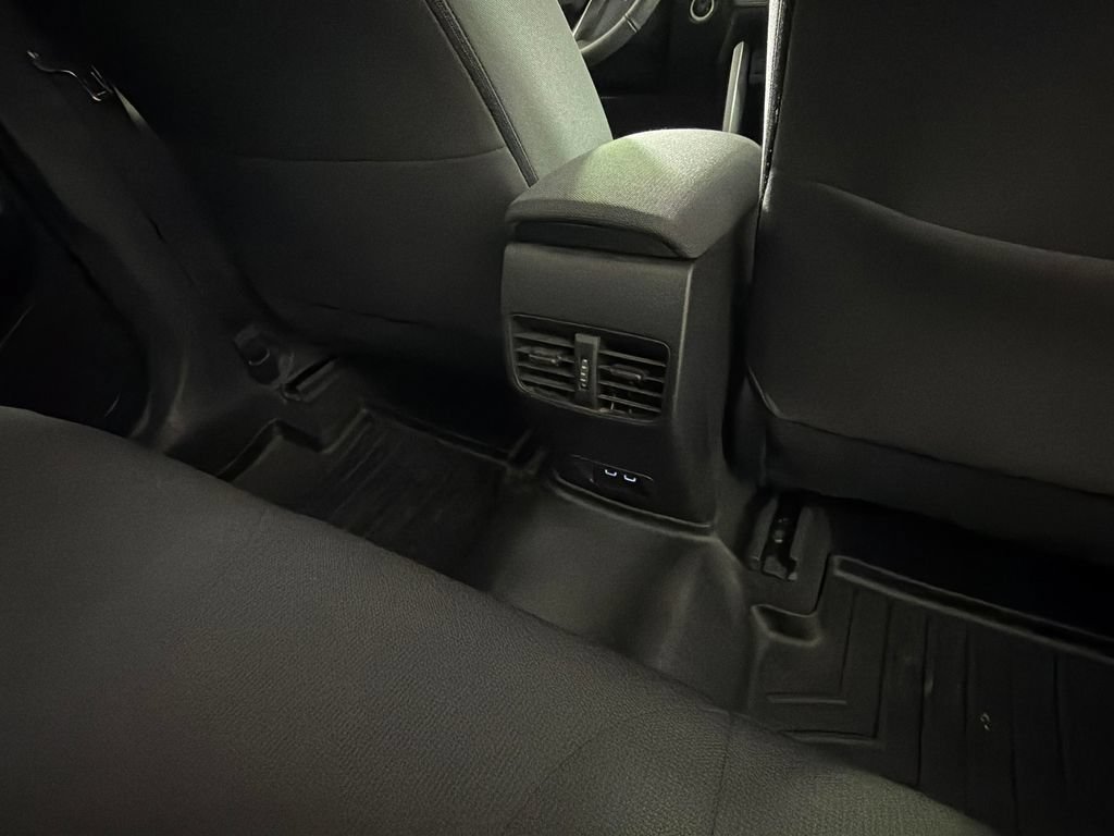 Used 2023 Toyota Corolla Cross LE FWD image 30