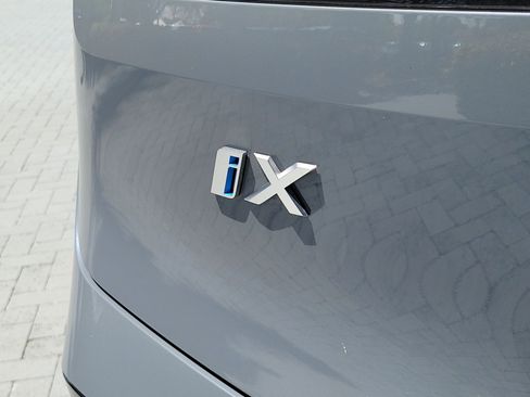 Certified 2025 BMW iX xDrive50 AWD/4WD image 6