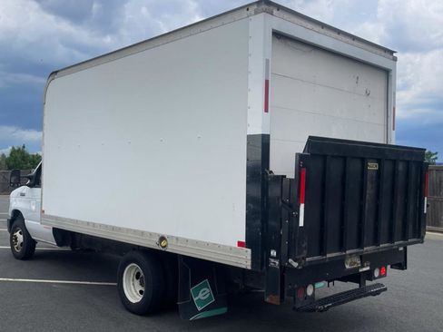 Used 2019 Ford E-350 and Econoline 350 Super Duty w/ Power Windows & Locks Group RWD image 3
