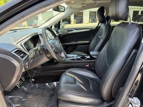 Used 2014 Ford Fusion Titanium AWD/4WD image 2