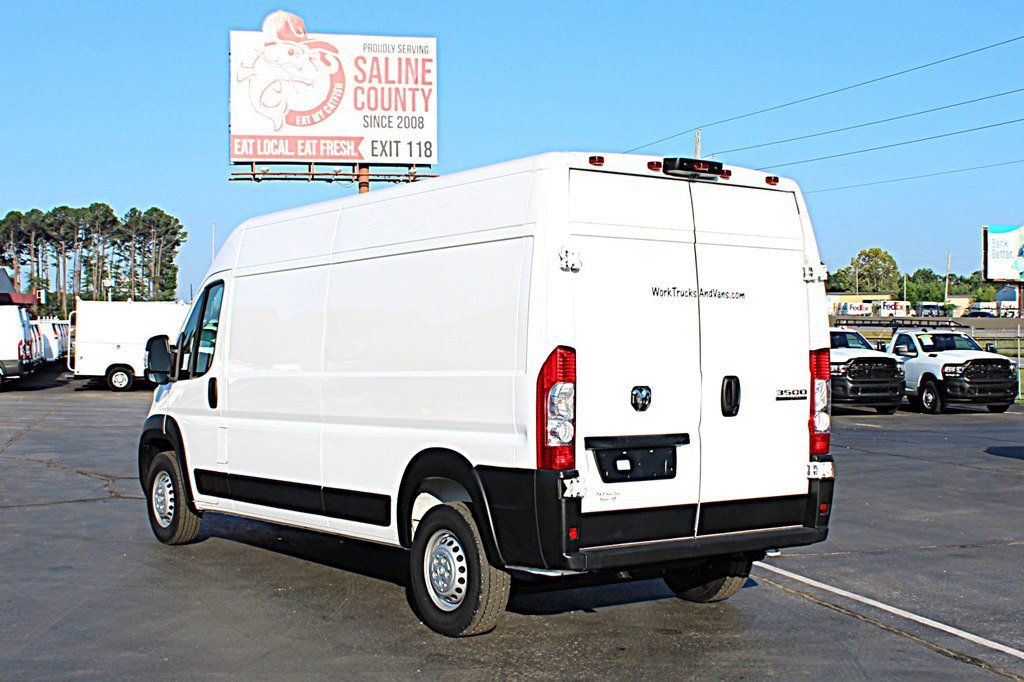 Used 2025 RAM ProMaster 3500 w/ Convenience Group FWD image 4