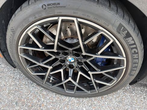 Used 2024 BMW M8 Competition w/ M Carbon Exterior Package AWD/4WD image 10