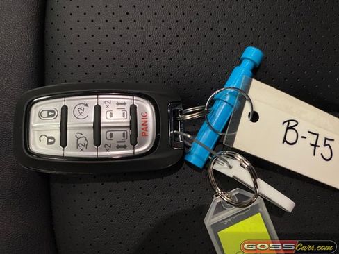 New 2026 Chrysler Pacifica Select image 29