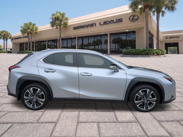 Certified 2024 Lexus UX 250h FWD image 3